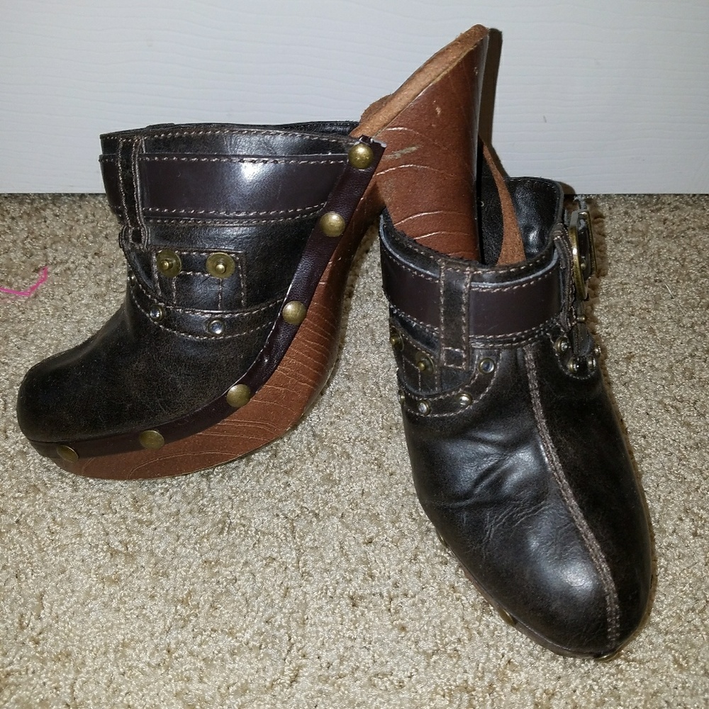 Brown Guess Heels Sz 7